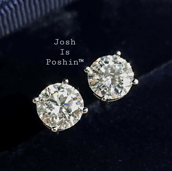 2CT. T.W. Moissanite round stud earrings in 925 sterling silver - Picture 12 of 17